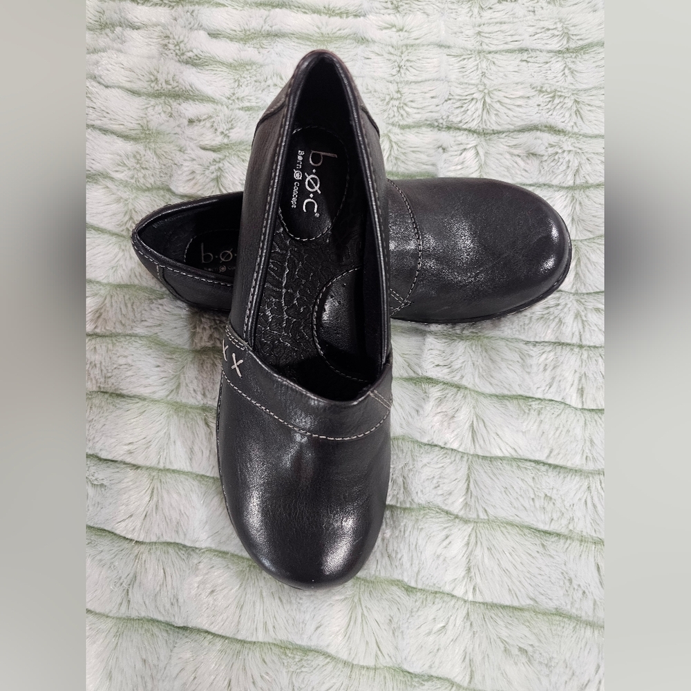 b.o.c. Women's Black Leather Mules